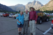 Group photo at start of hike.