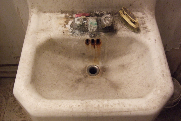 They have hard water in Midland, TX.