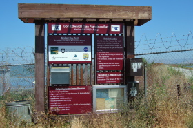Moffett Bay Trail eastern entrance