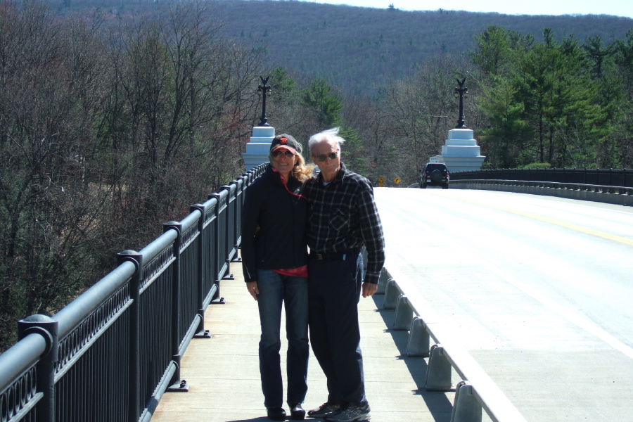 Laura and David atop the Kings Bridge