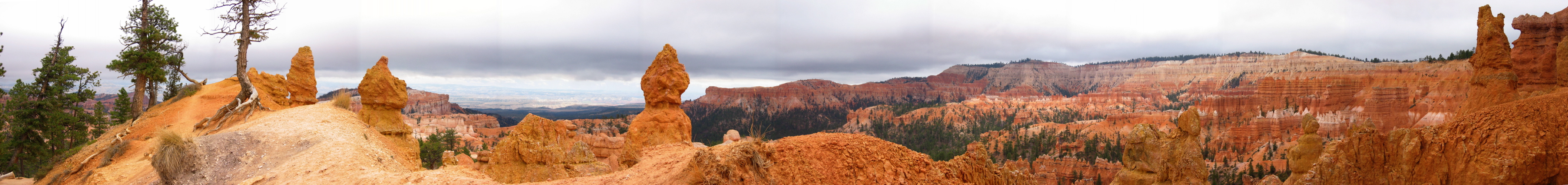 Queens Garden near Sunrise Point, Bryce Canyon.