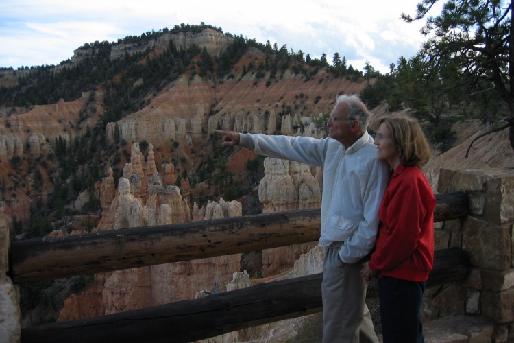 David and Kay at Fairyland Point, Bryce Canyon (2).