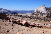 David decides to wait for Ron and Bill at the bottom of the mountaineer's use trail up the 