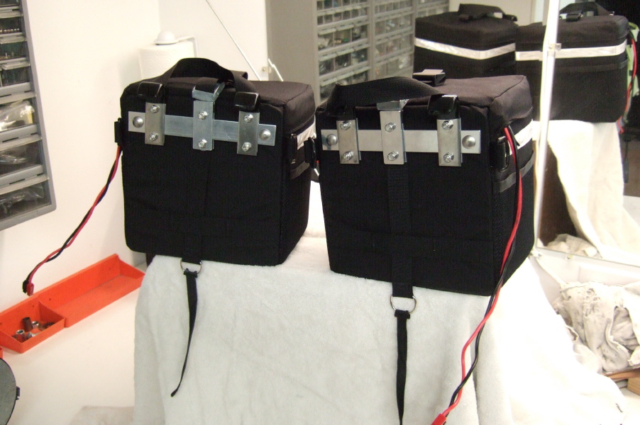 Panniers, mount side.