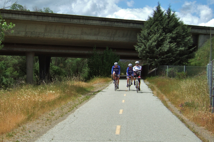 Crossing under US101 for the last time