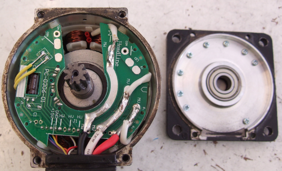 Cyclone motor w/o controller, interior (1).