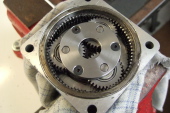 Cyclone planetary  gears w/o grease.