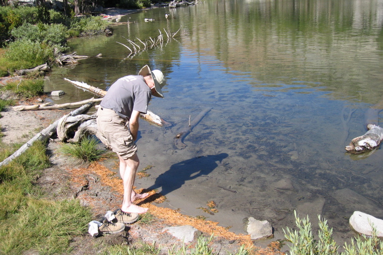 Dipping the feet in Skelton Lake.