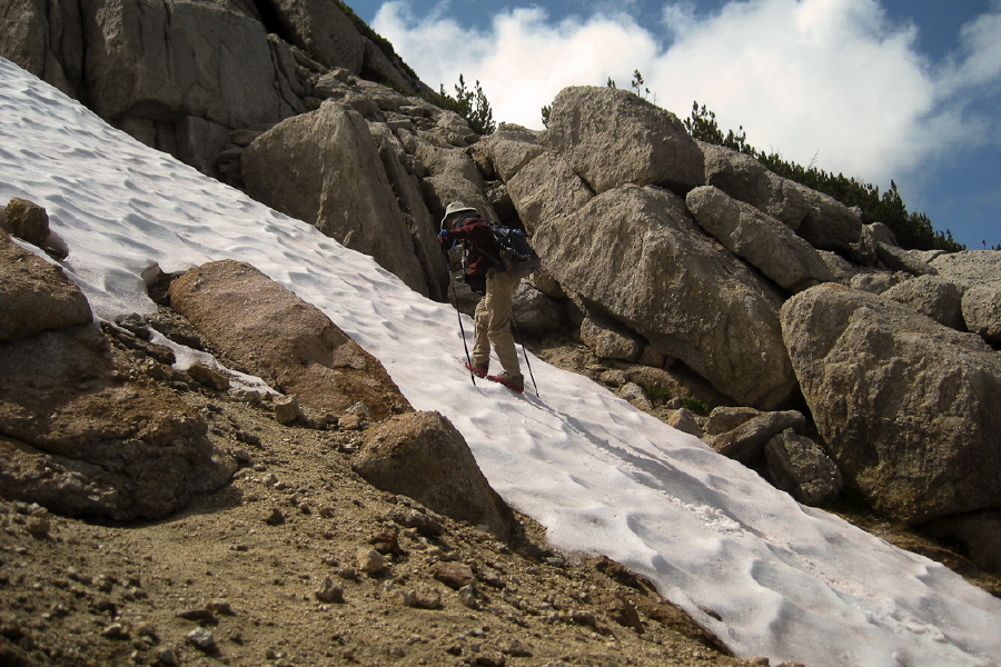 Frank finds his spikes slipping at about this point, about 25 degree slope
