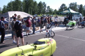 Tom makes an announcement to the assembled crowd before starting the first race.