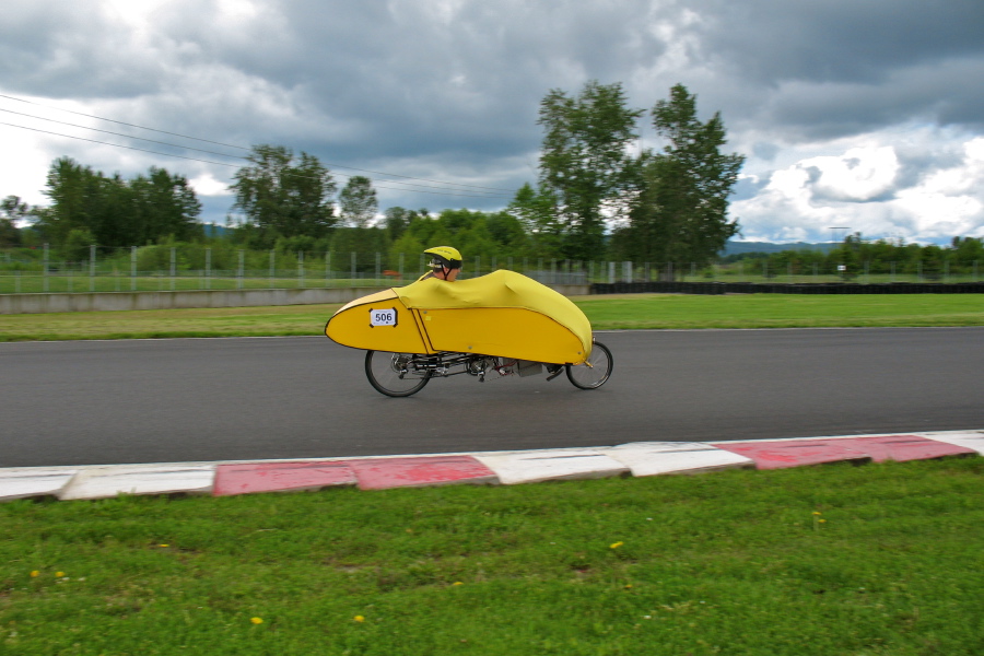 Bill in eCat2 race (2).