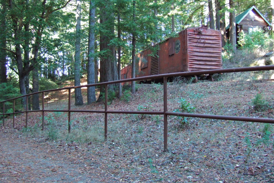 A boxcar and caboose?