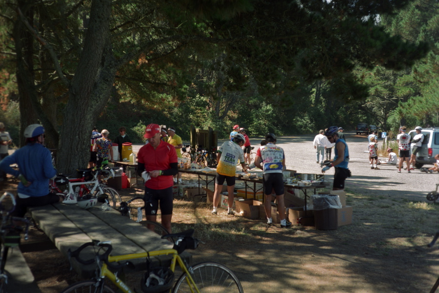 Lunch stop at Inspiration Point
