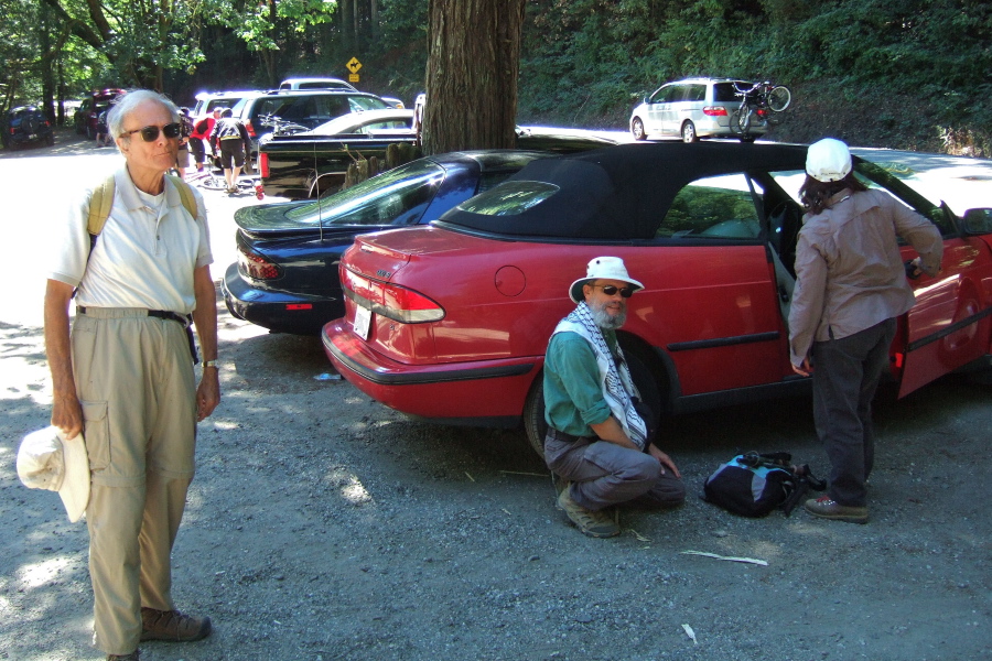 David, Frank, and Stella at the start of the hike.