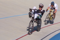 Jim Kern leads Fred Markham.