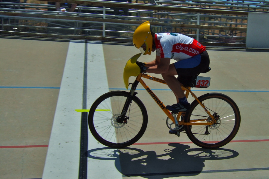 200m: #432 (Rick Valbuena)