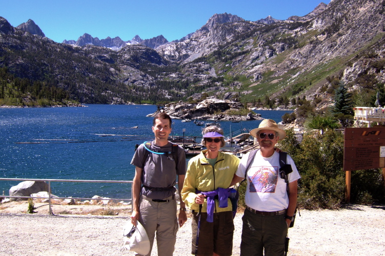 At the start at Lake Sabrina (9128ft).