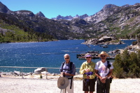 At the start at Lake Sabrina (9128ft).