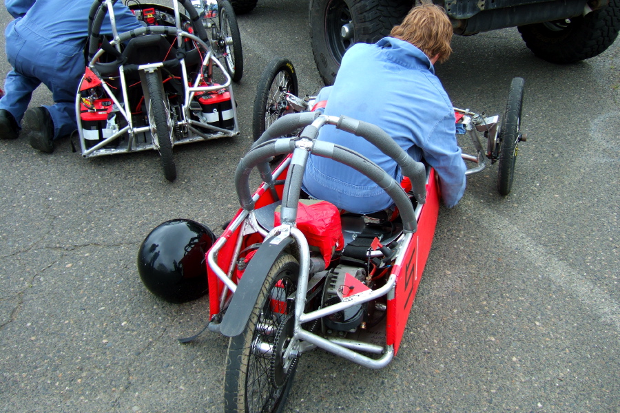 All using Maxxis Hookworm tires.