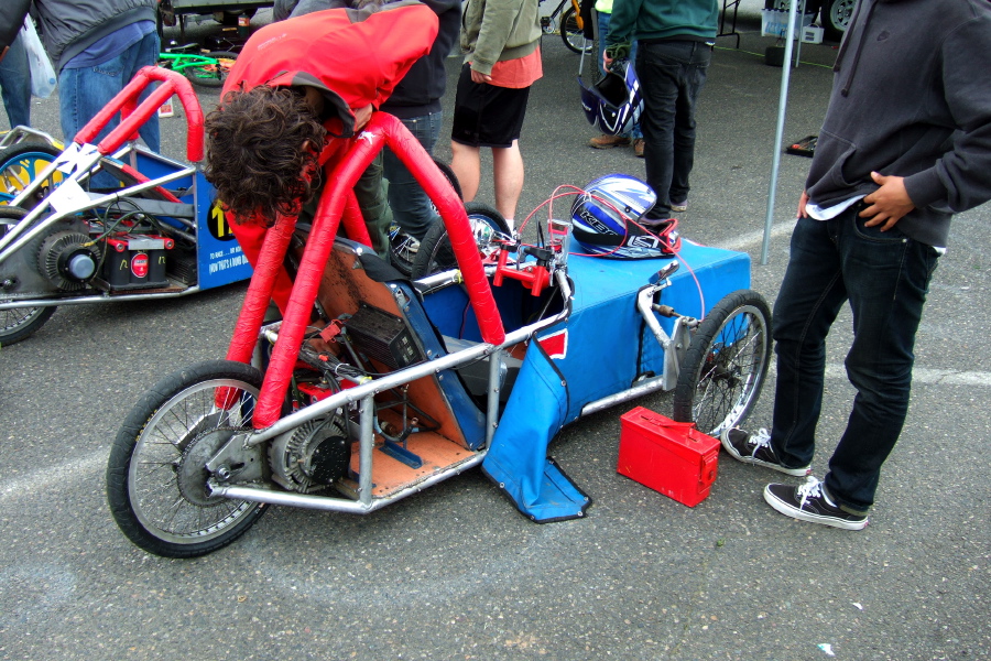 Configuration of motor and controller.