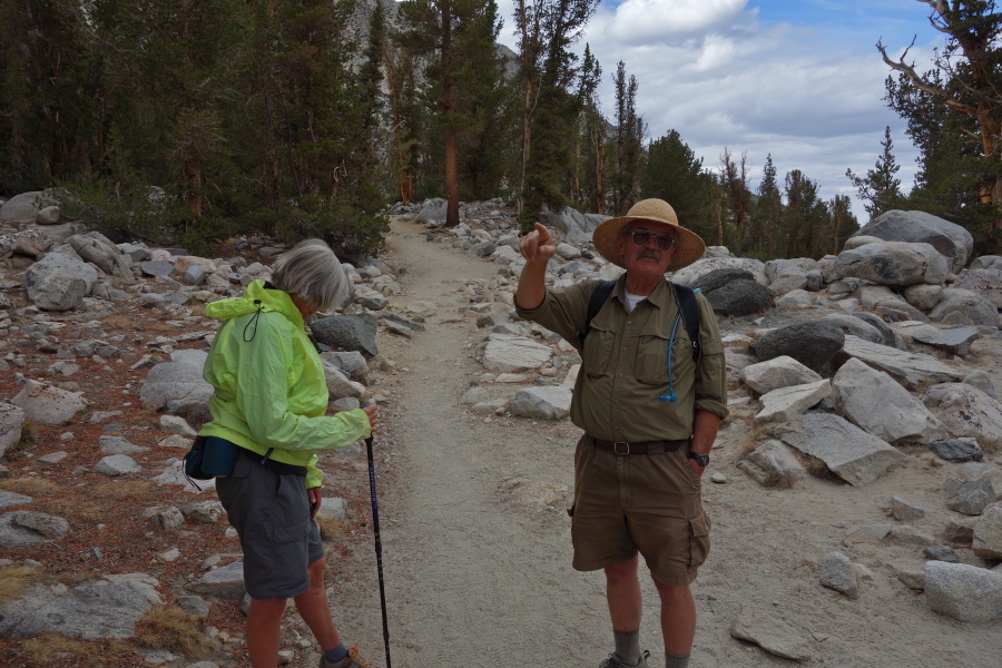 We encounter Alice and Ron on the trail.