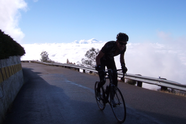 Chris Isley nears the top.