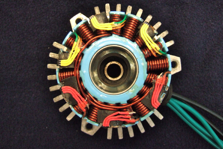 Two sets of Hall sensors: yellow for Headline family of controllers, red for Infineon family of controllers