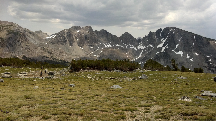 The group heads cross-country down to Duck Pass.