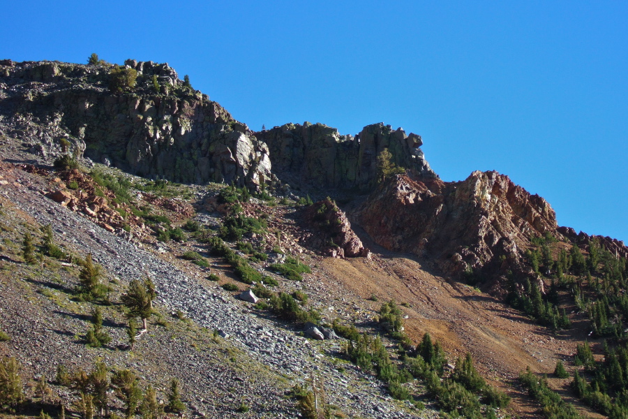 The nose of Sherwin Crest