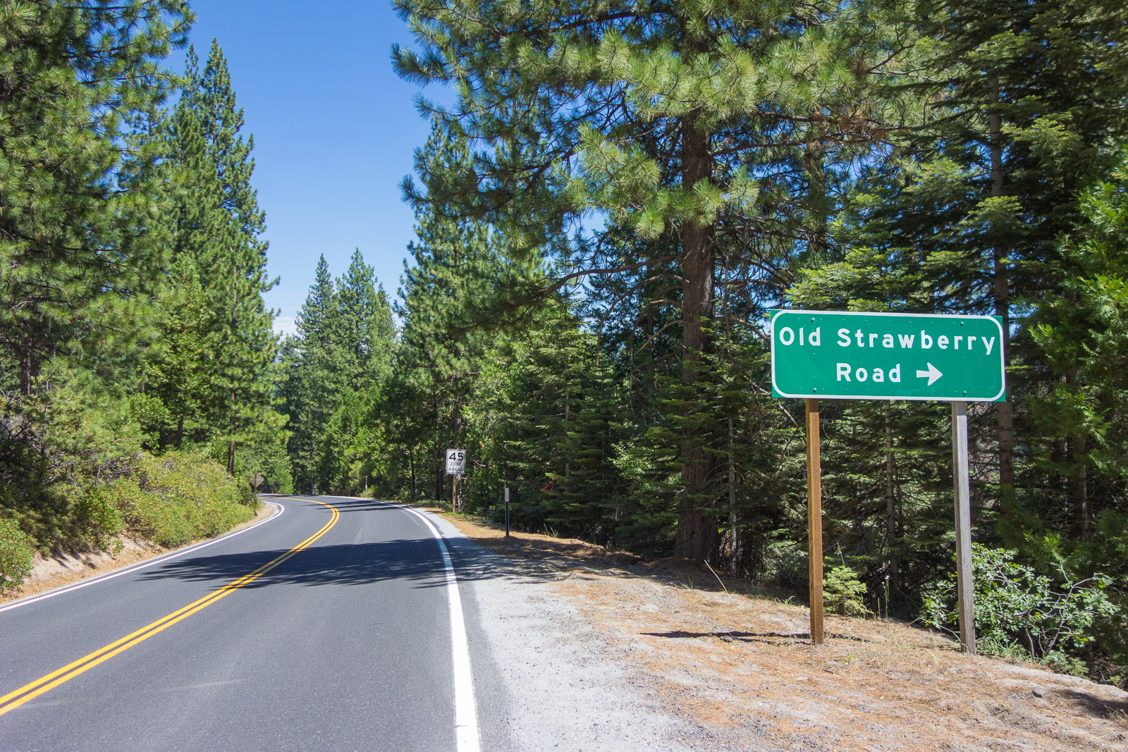 Since I didn't need to stop for refreshment in Strawberry, I decided to take Old Strawberry Road through Strawberry.
