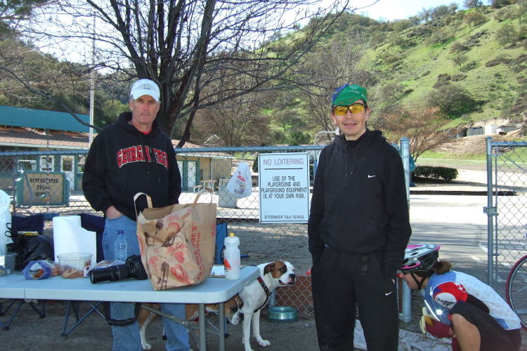 Lane Parker and Dan Connelly set up the Bitterwater School rest stop...