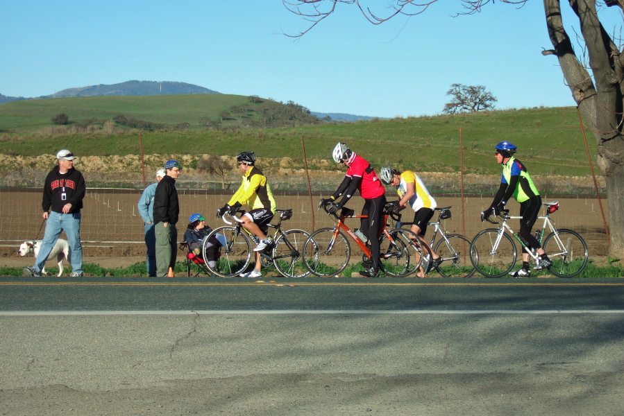 Team Emaes gets ready to start.