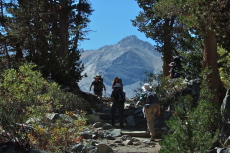 Meeting some backpackers on the trail