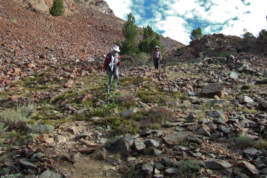 Frank and Stella descend the clinkers below Saddlebag Lake.