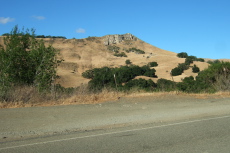 Flag Hill (1360ft) in Sunol Regional Park