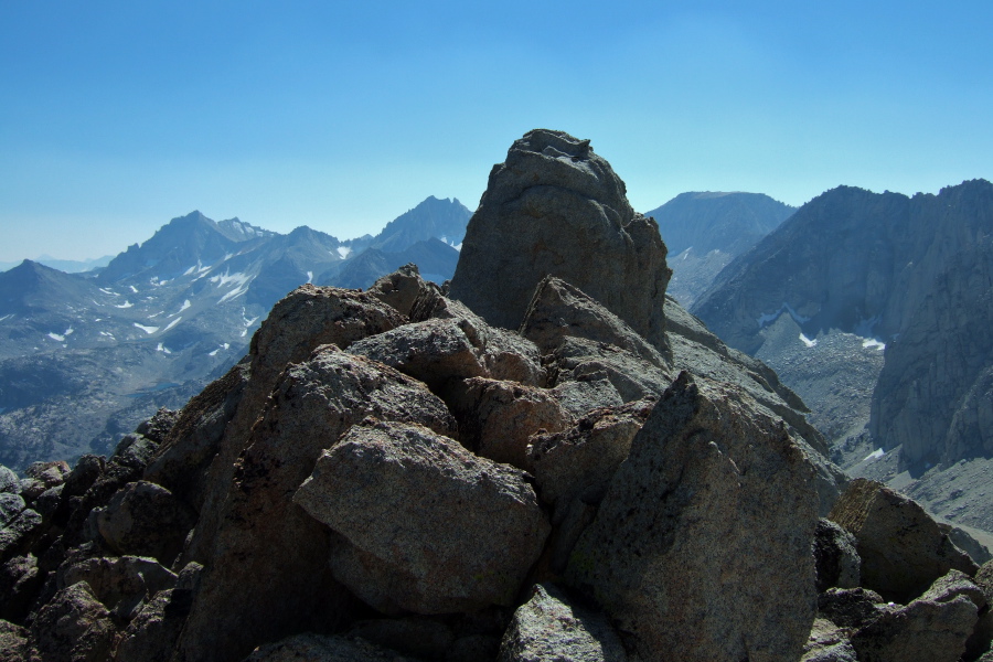 At least I did't need to climb this pinnacle in case it had been the true summit.