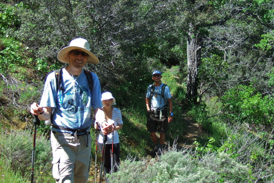 Bill B., Xiaoqin, and Piaw on the Olympia Trail.