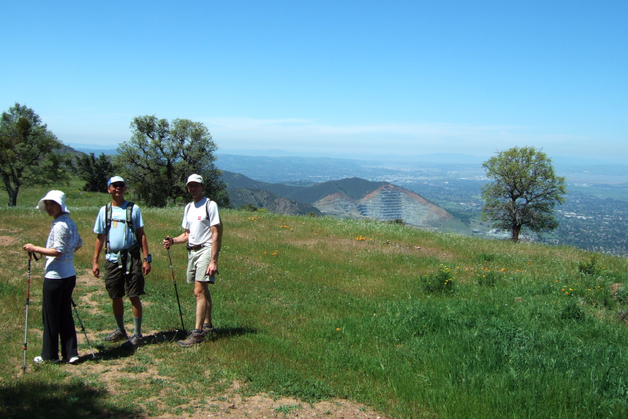 The road levels off at a saddle below Mt. Olympia before climbing steeply to the summit.