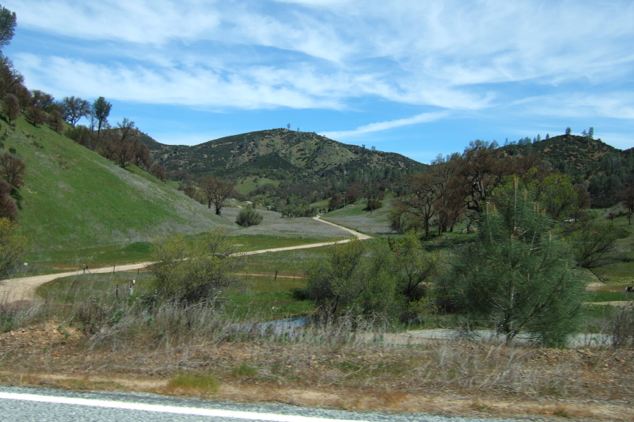 View up into a small valley off Arroyo Bayo