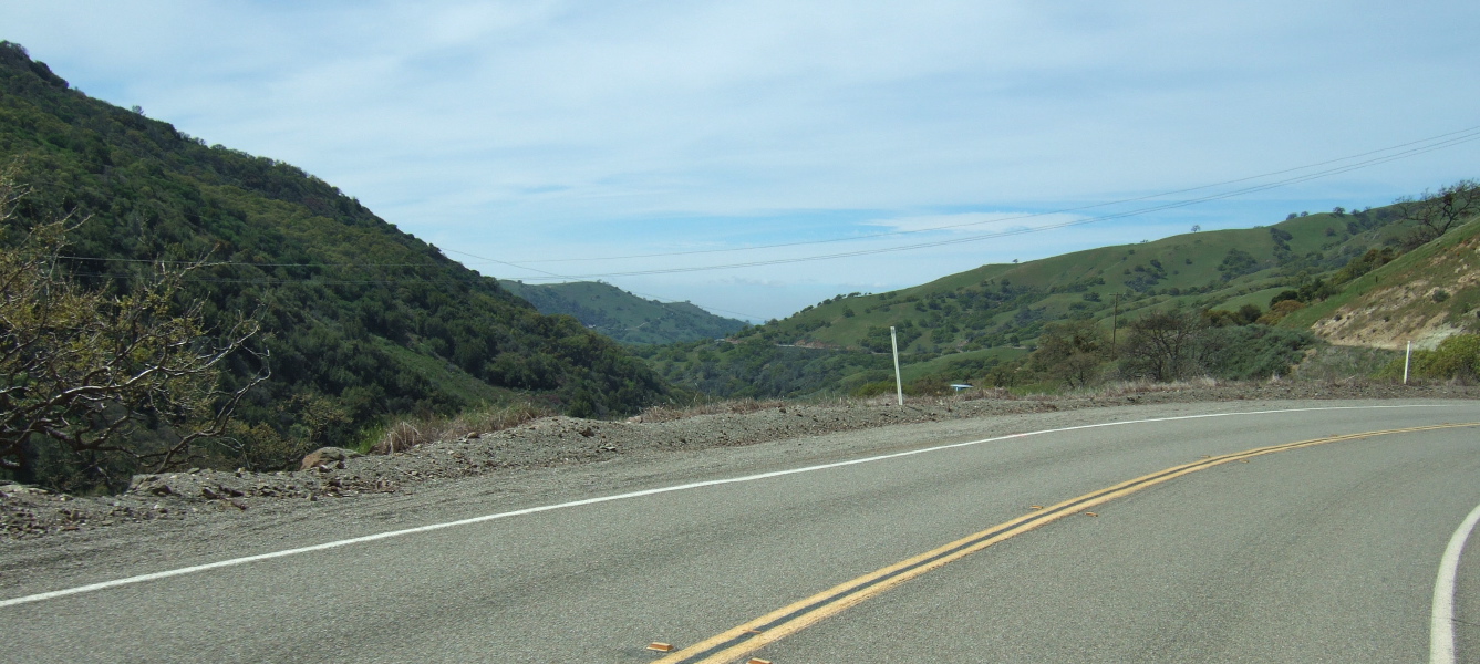 Mines Rd. descends into Livermore.