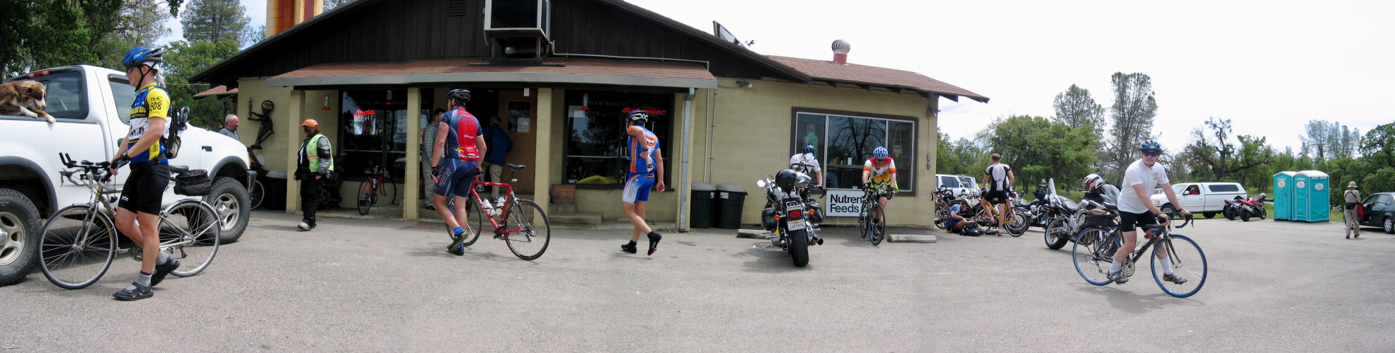 The Junction Cafe (2188 ft)