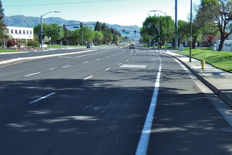 Trimble Road, eastbound