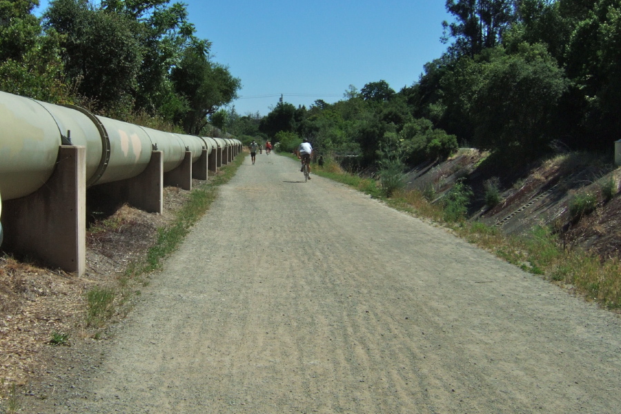 Los Gatos Creek Trail
