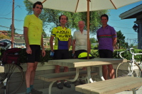 Group photo at lunch.