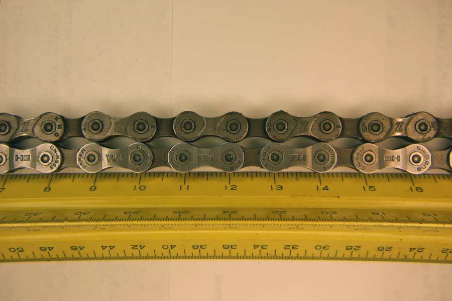 Old (top) and New (bottom) chains at 6 inches