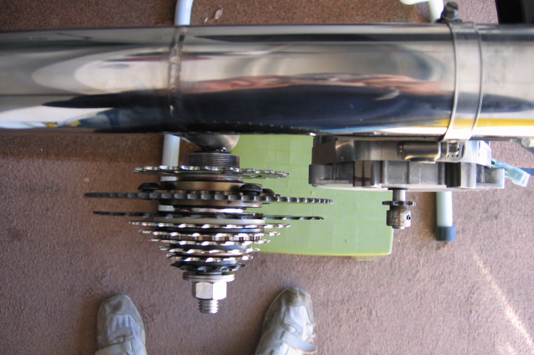 Mid-drive and motor mounted to the frame.