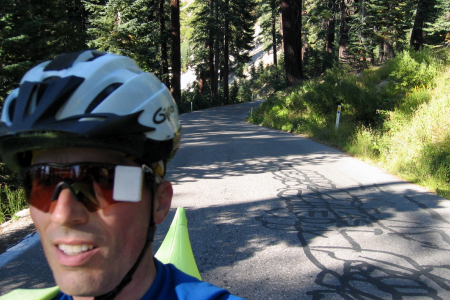 Minaret Summit Rd. uphill from Agnew Meadow (8500ft)