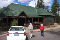 David and Kay arrive at the Bryce Canyon General Store.