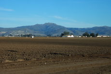 Fremont Peak (3169ft) rises above the Salinas Valley.