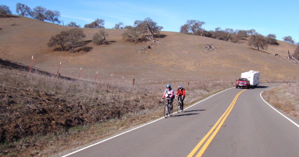 Two ladies climbing through Dry Lake Valley.